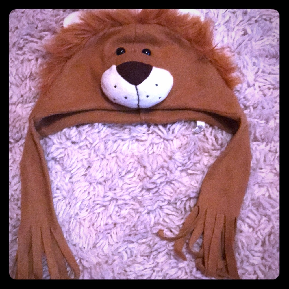 Winter lion hat for toddler boy